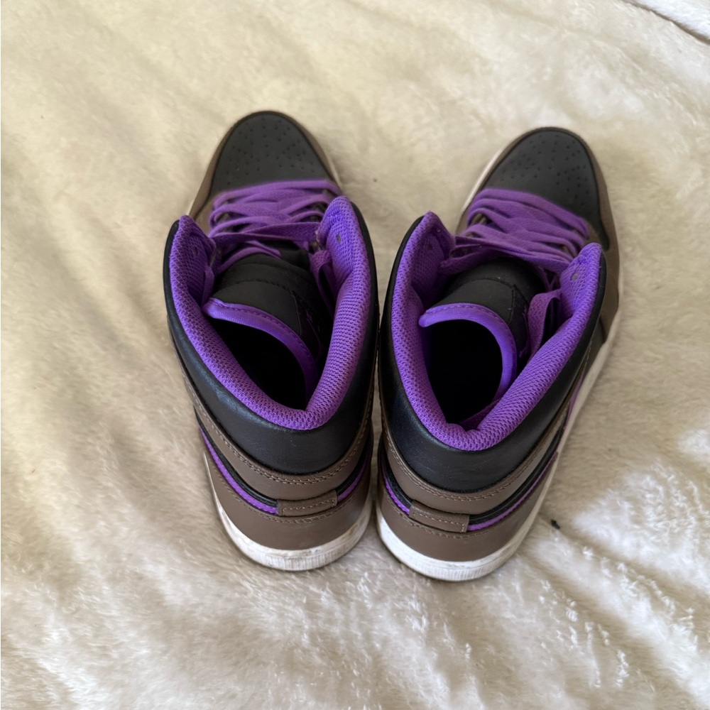 Jordan Sneakers with Purple Interior - Picture 2 of 6